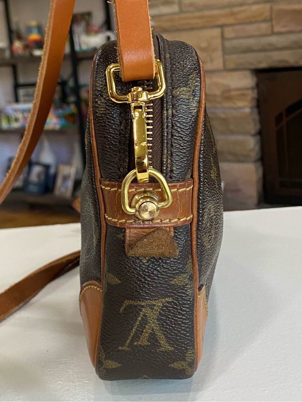 ❤️Louis Vuitton Brown Monogram Clutch - Picture 5 of 13
